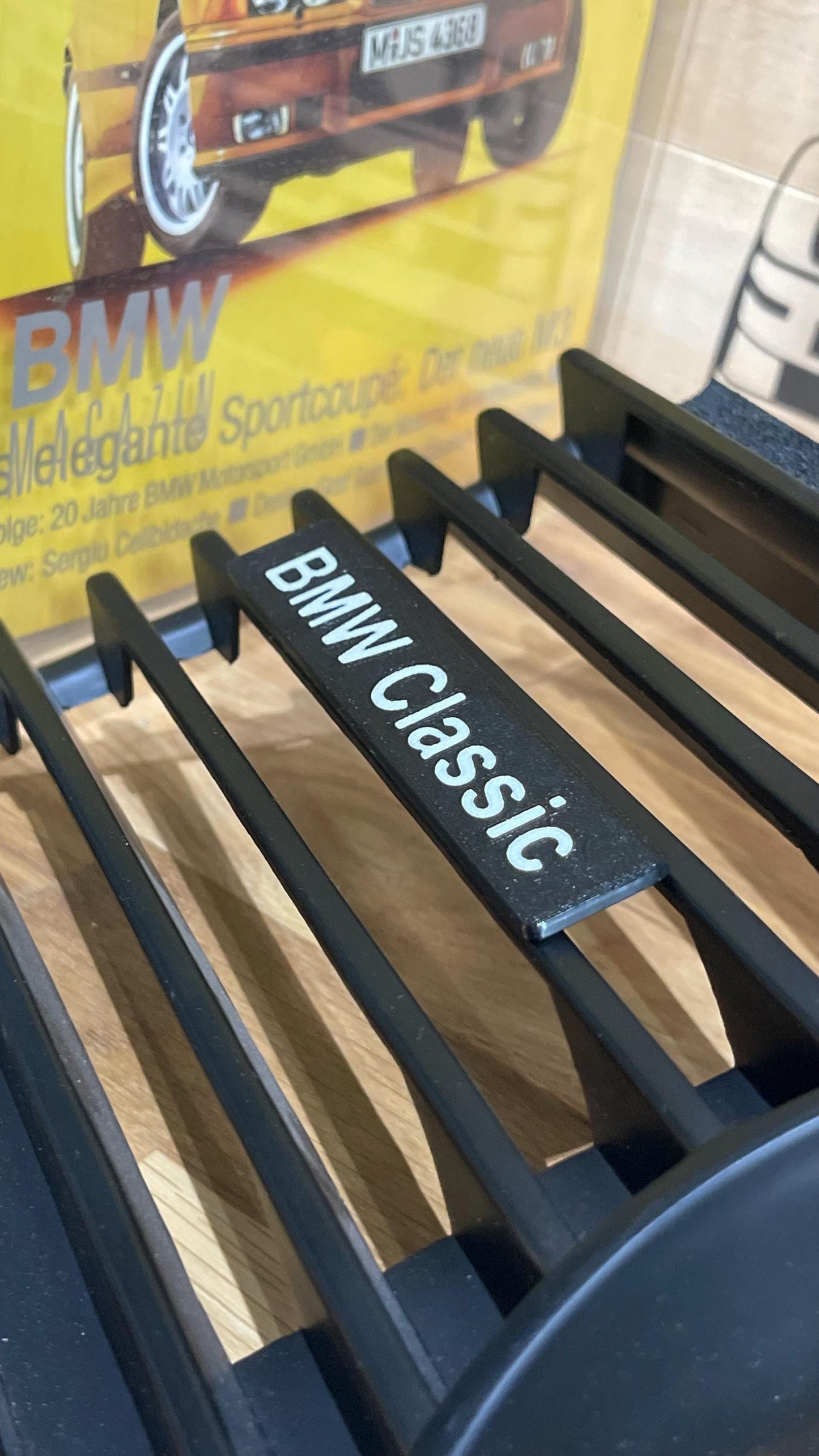 Bmw E30 "Bmw Classic" badge / emblem