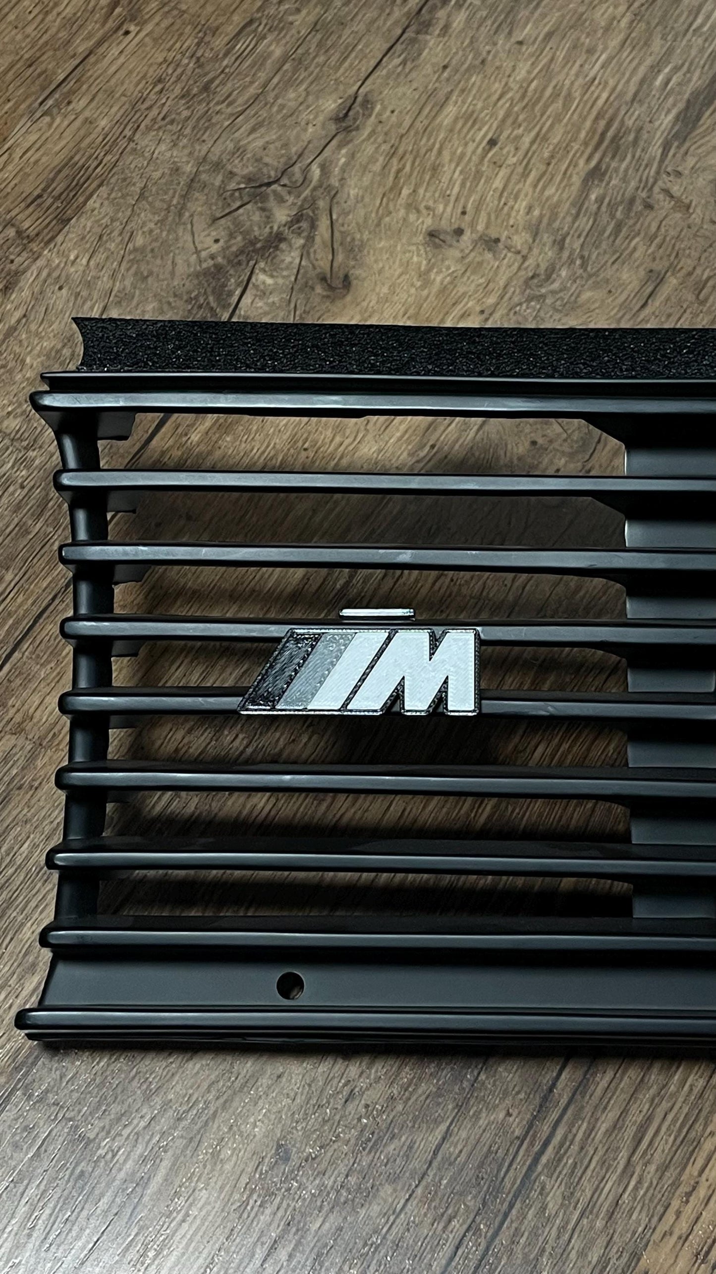 BMW E30 "Monochrome" Front Grill M-Badge (M-tech)