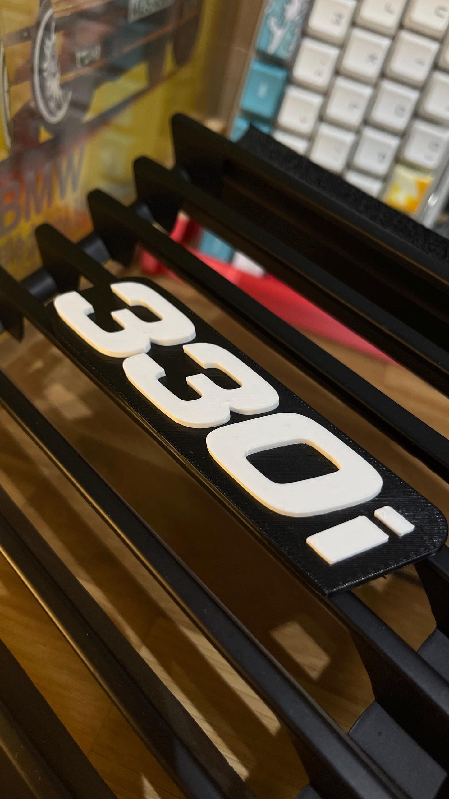 BMW E30 333i/330i Grill Badge